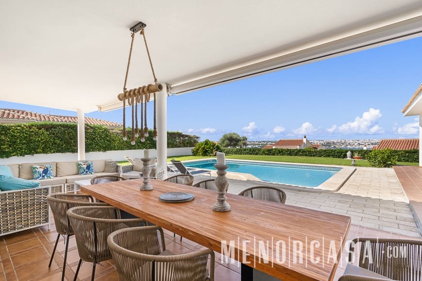 4 soveværelse Villa til salg i Cala Llonga med swimmingpool garage - € 1.450.000 (Ref: 8552278)