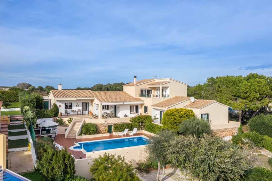 4 soveværelse Villa til salg i Cala Llonga med swimmingpool garage - € 1.250.000 (Ref: 8611355)