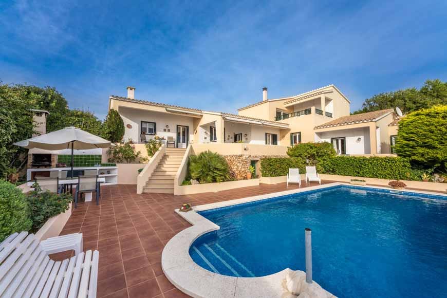 4 soveværelse Villa til salg i Cala Llonga med swimmingpool garage - € 1.250.000 (Ref: 8611355)