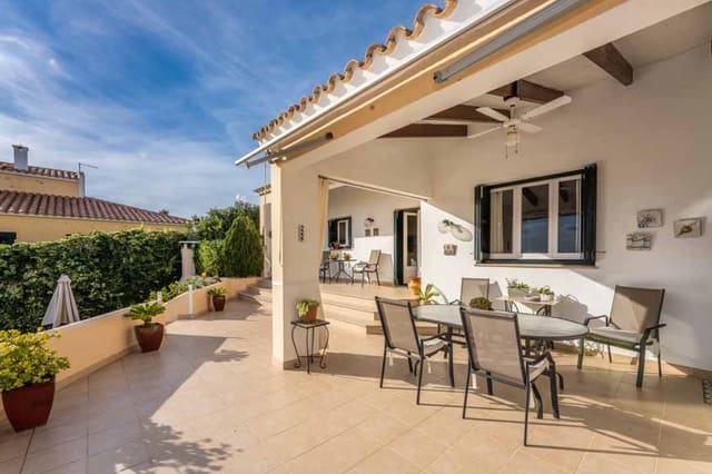 4 soverom Villa til salgs i Cala Llonga, Mahón / Maó med svømmebasseng garasje - € 1 250 000 (Ref: 8611355)