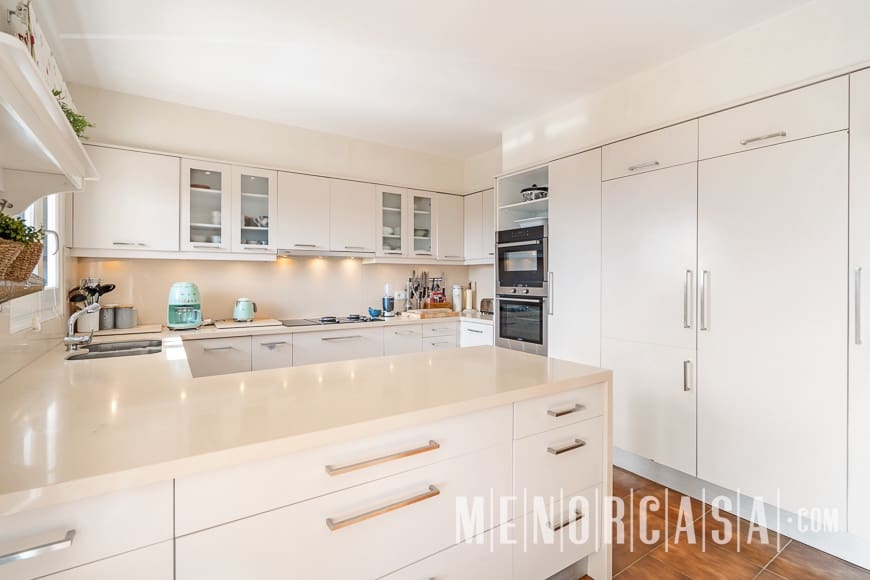 4 soveværelse Villa til salg i Cala Llonga med swimmingpool garage - € 1.250.000 (Ref: 8611355)