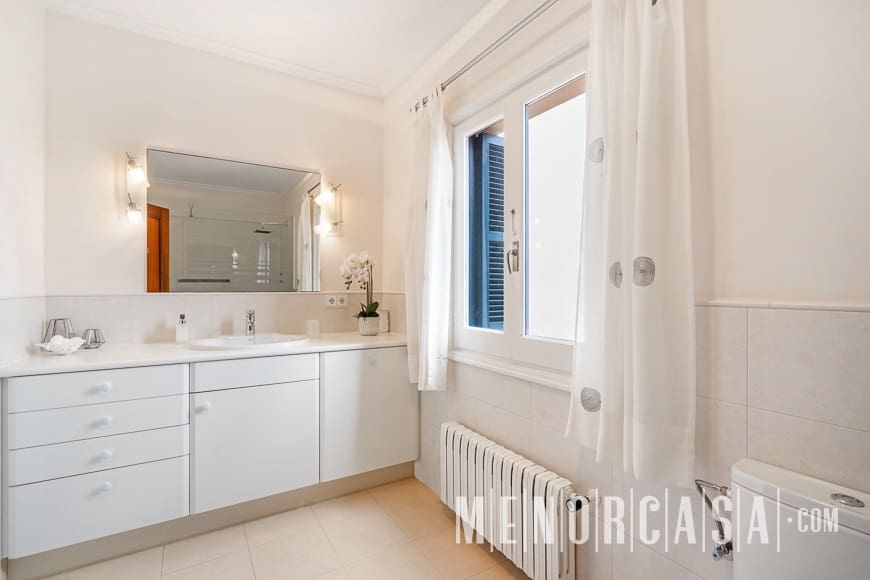 4 soveværelse Villa til salg i Cala Llonga med swimmingpool garage - € 1.250.000 (Ref: 8611355)