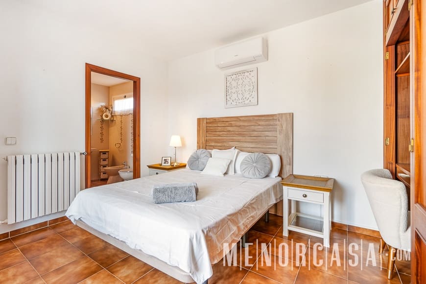 4 soveværelse Villa til salg i Cala Llonga med swimmingpool garage - € 1.250.000 (Ref: 8611355)