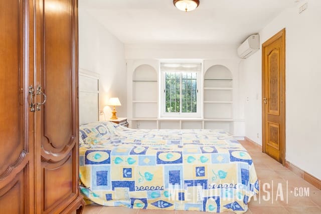 5 soverom Villa til salgs i Port d'Addaia, Es Mercadal med svømmebasseng garasje - € 575 000 (Ref: 8666149)