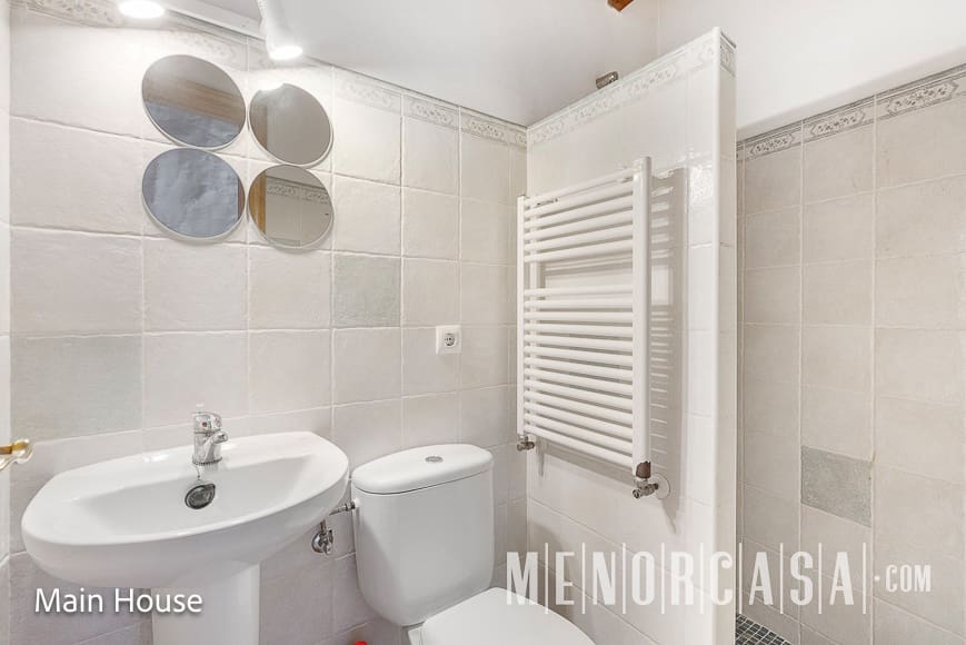 6 soveværelse Villa til salg i Torret med swimmingpool garage - € 850.000 (Ref: 8695840)