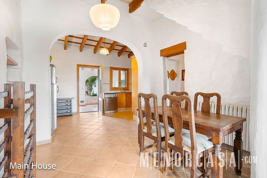 6 soveværelse Villa til salg i Torret med swimmingpool garage - € 850.000 (Ref: 8695840)