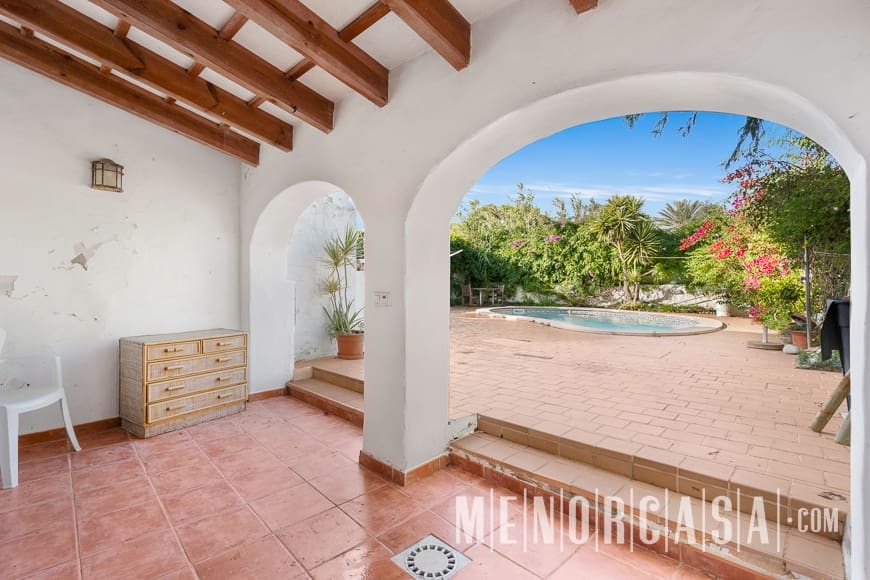 6 soveværelse Villa til salg i Torret med swimmingpool garage - € 850.000 (Ref: 8695840)