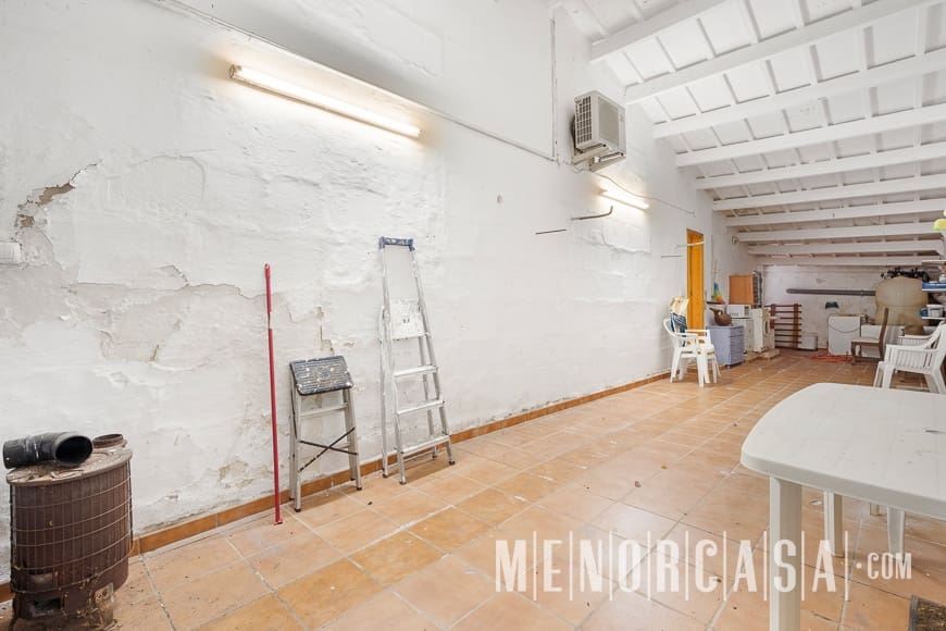 6 soveværelse Villa til salg i Torret med swimmingpool garage - € 850.000 (Ref: 8695840)