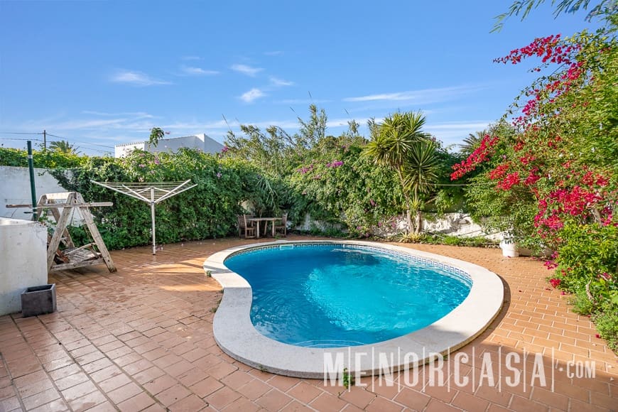 6 soveværelse Villa til salg i Torret med swimmingpool garage - € 850.000 (Ref: 8695840)