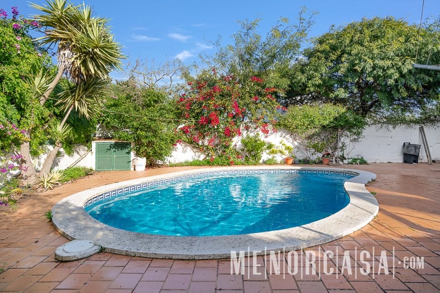 6 soveværelse Villa til salg i Torret med swimmingpool garage - € 850.000 (Ref: 8695840)