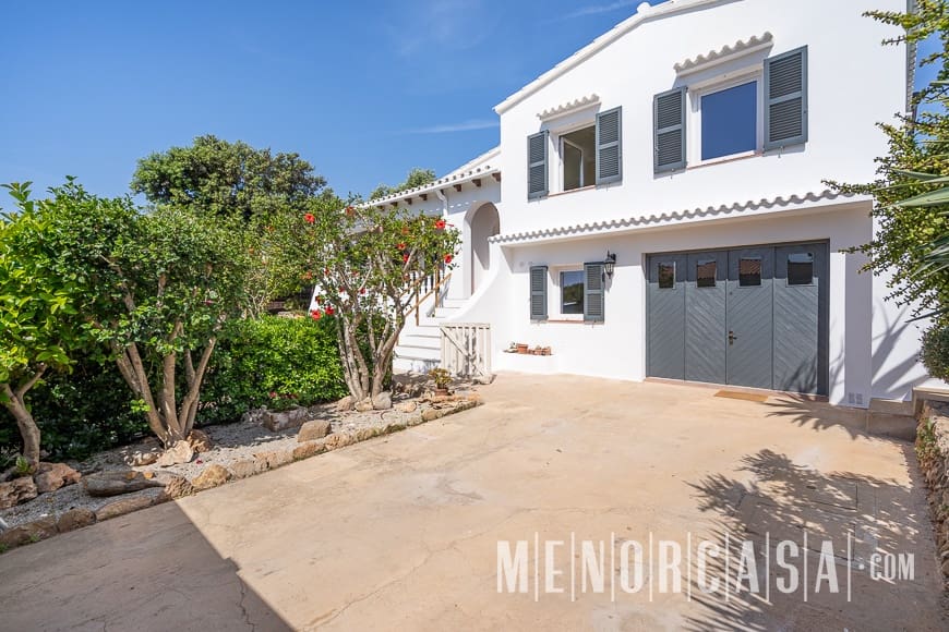 4 soveværelse Villa til salg i Arenal d'en Castell med swimmingpool - € 799.000 (Ref: 8878188)