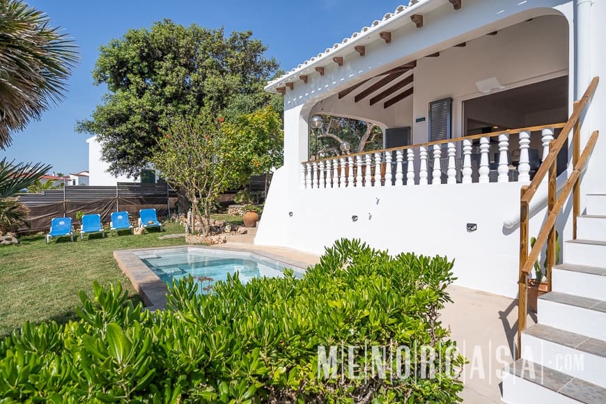 4 soveværelse Villa til salg i Arenal d'en Castell med swimmingpool - € 799.000 (Ref: 8878188)