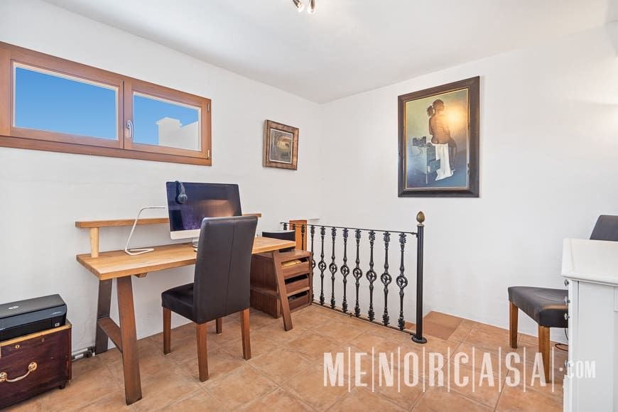 6 sypialnia Willa na sprzedaż w Es Castell z basenem - 1 250 000 € (Ref: 9081008)