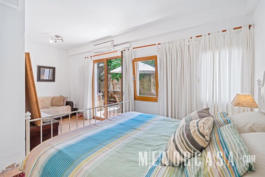 6 sypialnia Willa na sprzedaż w Es Castell z basenem - 1 250 000 € (Ref: 9081008)