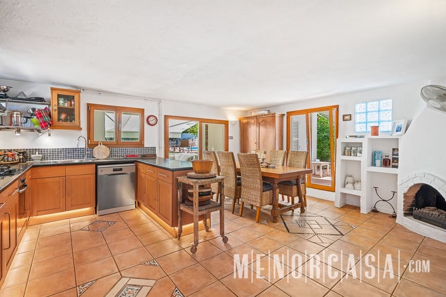 6 sypialnia Willa na sprzedaż w Es Castell z basenem - 1 250 000 € (Ref: 9081008)