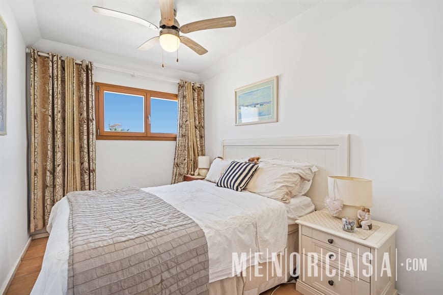 6 sypialnia Willa na sprzedaż w Es Castell z basenem - 1 250 000 € (Ref: 9081008)