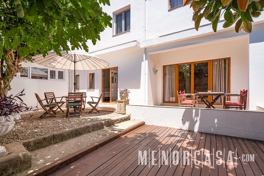 6 sypialnia Willa na sprzedaż w Es Castell z basenem - 1 250 000 € (Ref: 9081008)