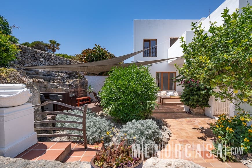 6 sypialnia Willa na sprzedaż w Es Castell z basenem - 1 250 000 € (Ref: 9081008)