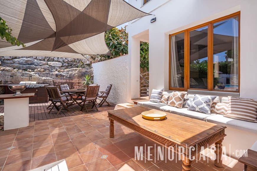 6 sypialnia Willa na sprzedaż w Es Castell z basenem - 1 250 000 € (Ref: 9081008)