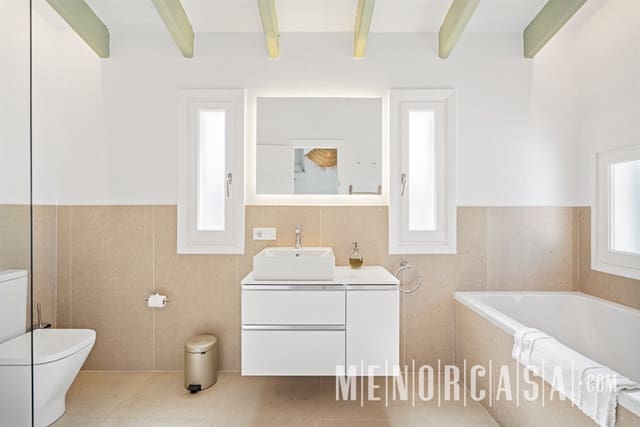 4 soveværelse Villa til salg i Cala Llonga, Mahón / Maó med swimmingpool garage - € 950.000 (Ref: 9130994)