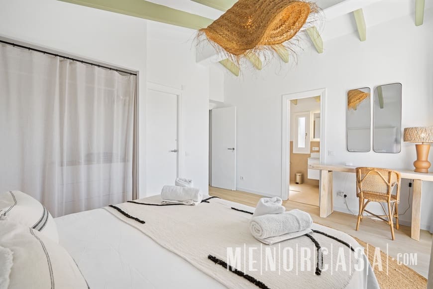 4 soveværelse Villa til salg i Cala Llonga med swimmingpool garage - € 950.000 (Ref: 9130994)