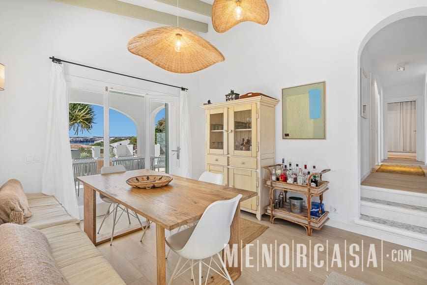 4 soveværelse Villa til salg i Cala Llonga med swimmingpool garage - € 950.000 (Ref: 9130994)