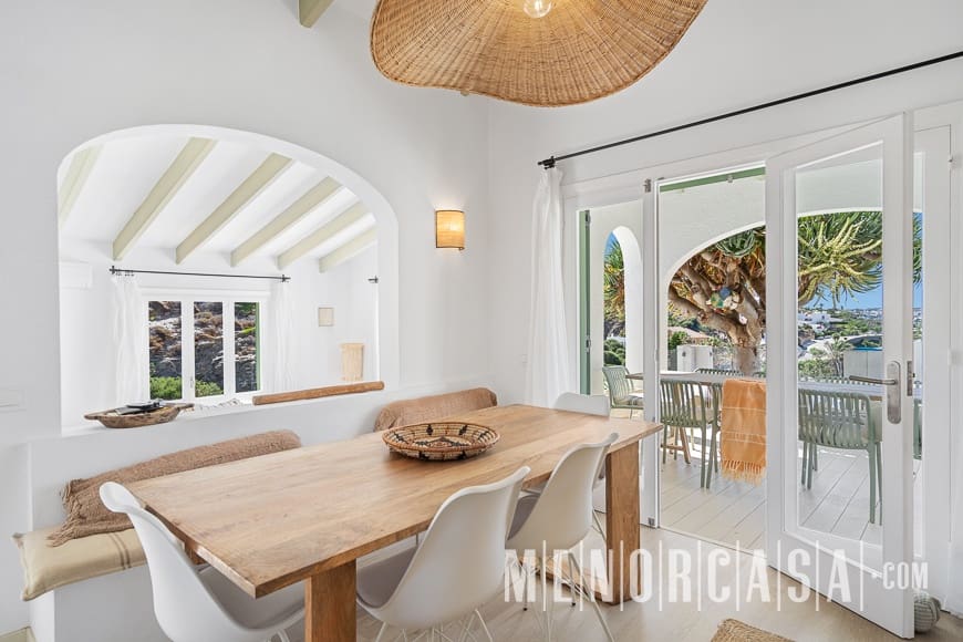 4 soveværelse Villa til salg i Cala Llonga med swimmingpool garage - € 950.000 (Ref: 9130994)