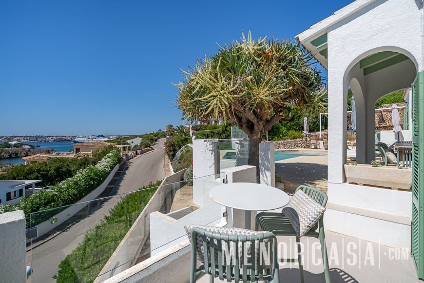 4 soveværelse Villa til salg i Cala Llonga med swimmingpool garage - € 950.000 (Ref: 9130994)