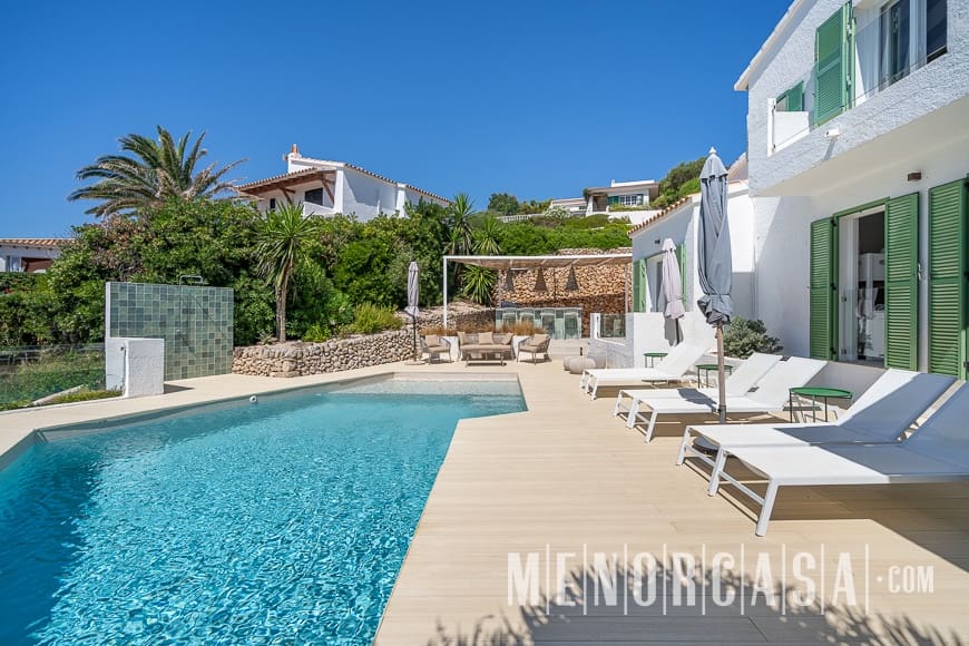 4 soveværelse Villa til salg i Cala Llonga med swimmingpool garage - € 950.000 (Ref: 9130994)