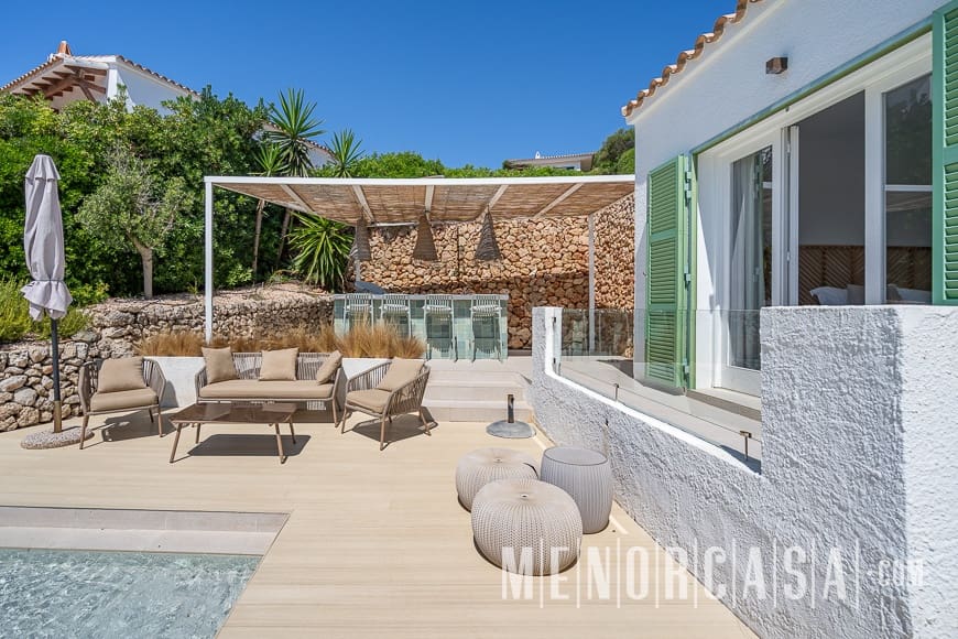 4 soveværelse Villa til salg i Cala Llonga med swimmingpool garage - € 950.000 (Ref: 9130994)