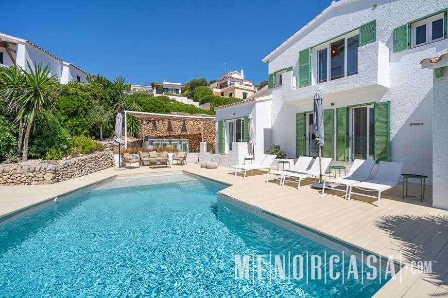 4 soveværelse Villa til salg i Cala Llonga med swimmingpool garage - € 950.000 (Ref: 9130994)