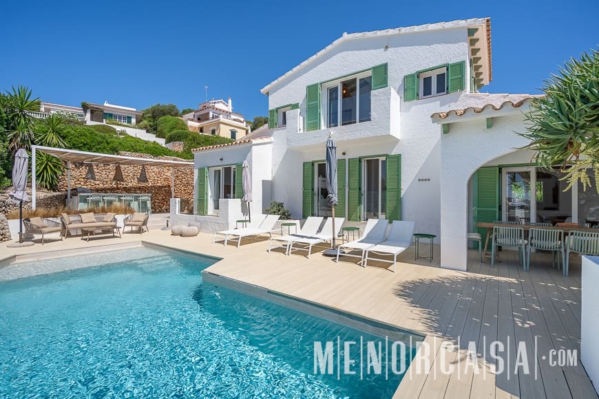 4 soveværelse Villa til salg i Cala Llonga med swimmingpool garage - € 950.000 (Ref: 9130994)