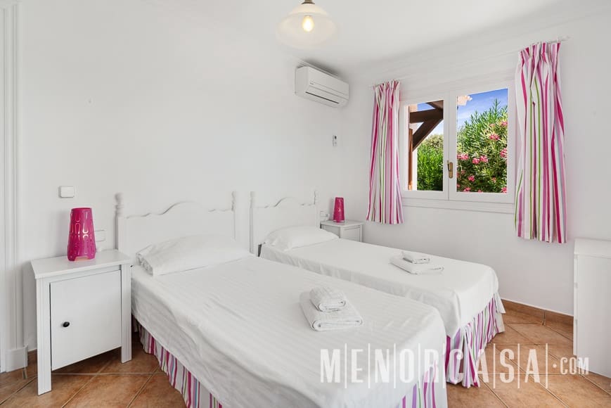 3 soveværelse Villa til salg i Binibeca med swimmingpool - € 1.000.000 (Ref: 9130995)