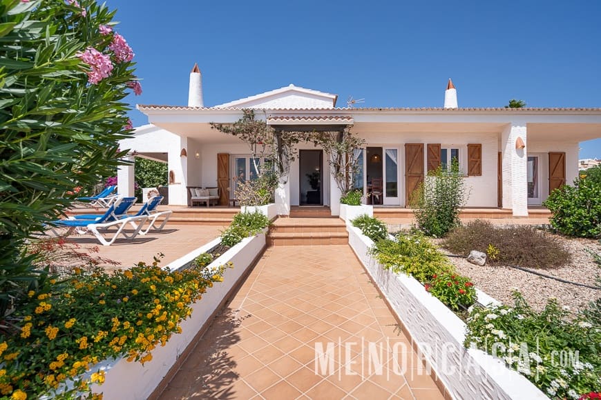 3 soveværelse Villa til salg i Binibeca med swimmingpool - € 1.000.000 (Ref: 9130995)