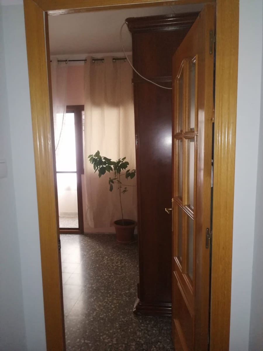 Apartamento de 4 habitaciones en Tortosa en venta - 75.000 € (Ref: 10021339)