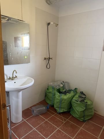 1 makuuhuone Maalaistalo myytävänä paikassa Tivissa - 62 000 € (Ref: 10021625)