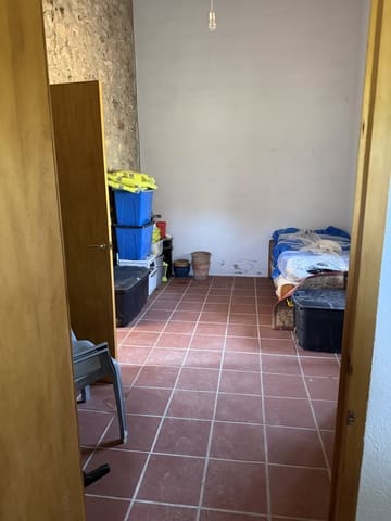 1 makuuhuone Maalaistalo myytävänä paikassa Tivissa - 62 000 € (Ref: 10021625)