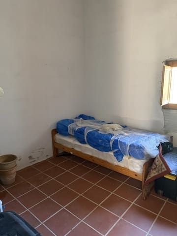 1 makuuhuone Maalaistalo myytävänä paikassa Tivissa - 62 000 € (Ref: 10021625)