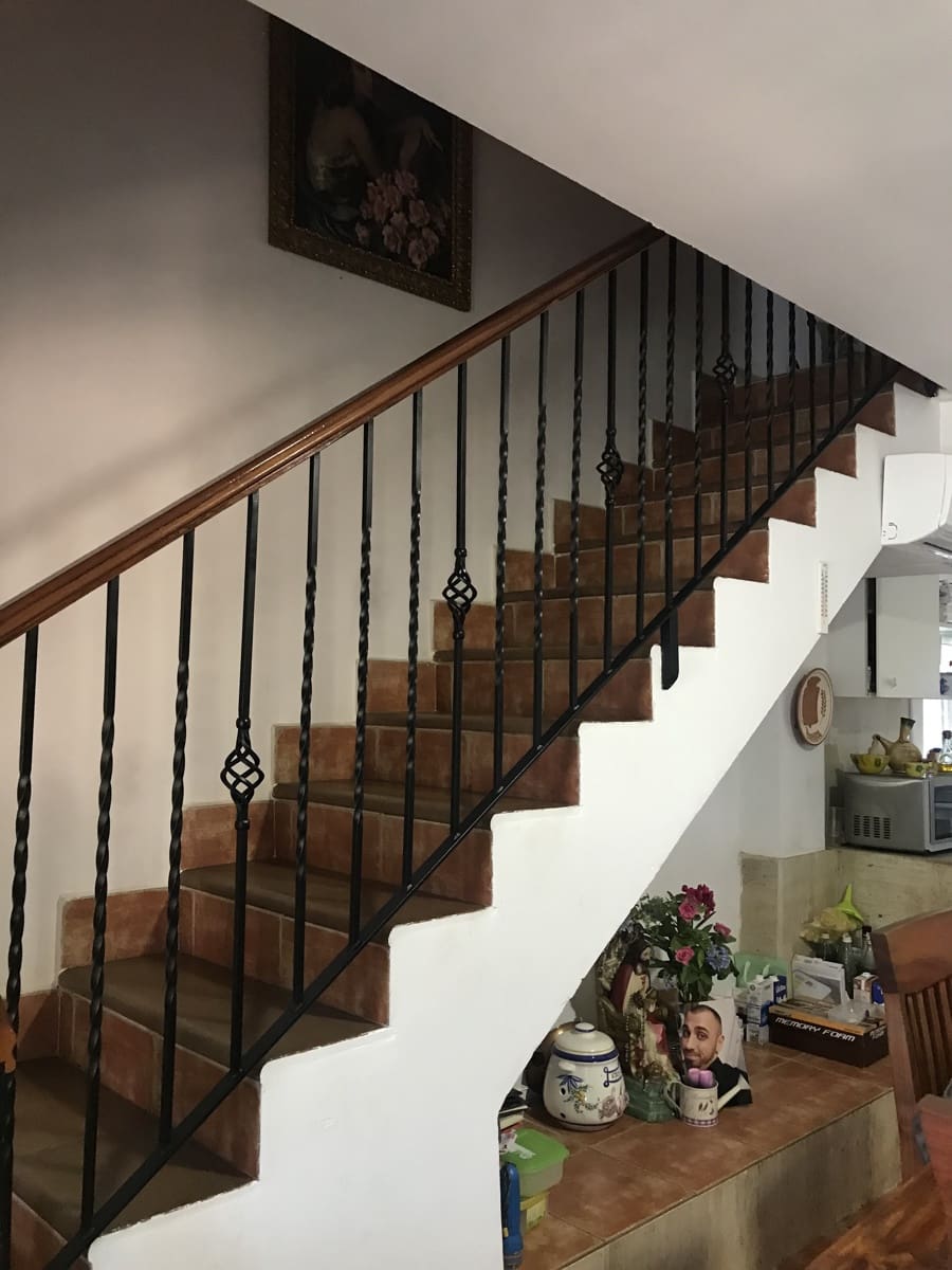 5 soveværelse Finca/Landehus til salg i Garcia med swimmingpool - € 160.000 (Ref: 7714854)