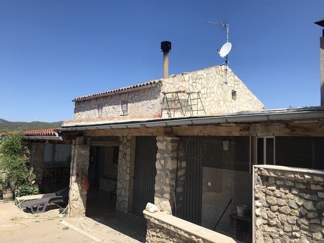 5 soveværelse Finca/Landehus til salg i Garcia med swimmingpool - € 160.000 (Ref: 7714854)