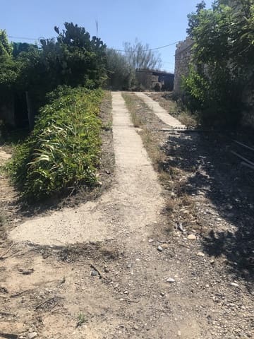 5 soveværelse Finca/Landehus til salg i Garcia med swimmingpool - € 160.000 (Ref: 7714854)