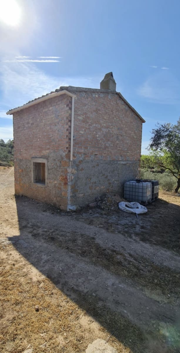 2 bedroom Finca/Country House for sale in Bovera - € 42,000 (Ref: 8125013)
