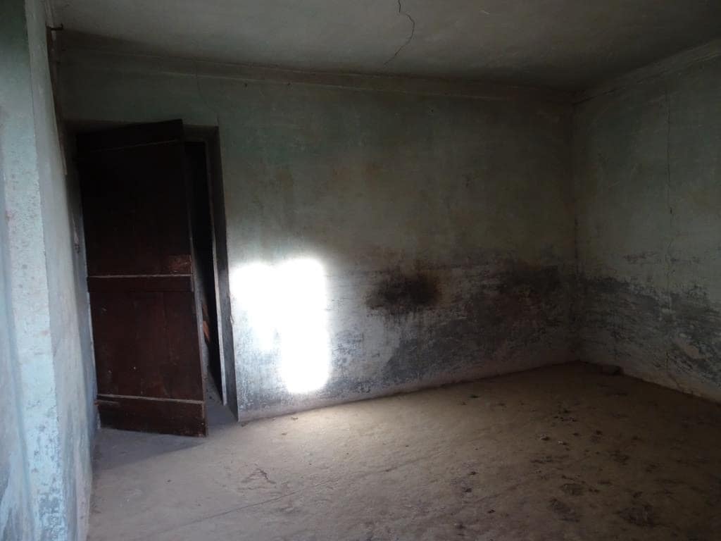 4 bedroom Townhouse for sale in La Bisbal de Falset - € 15,000 (Ref: 8143525)