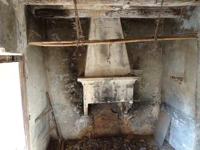 4 soverom Hus til salgs i La Bisbal de Falset - € 15 000 (Ref: 8143525)