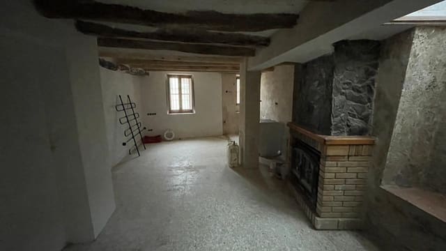 4 bedroom Finca/Country House for sale in Garcia - € 165,000 (Ref: 8555370)