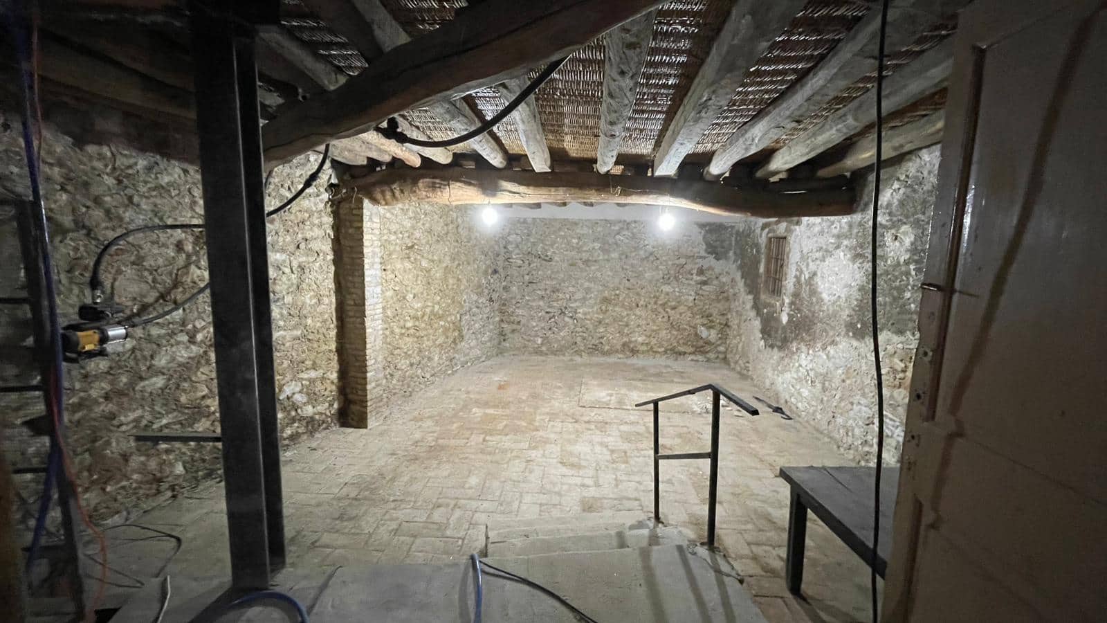 4 soveværelse Finca/Landehus til salg i Garcia - € 165.000 (Ref: 8555370)