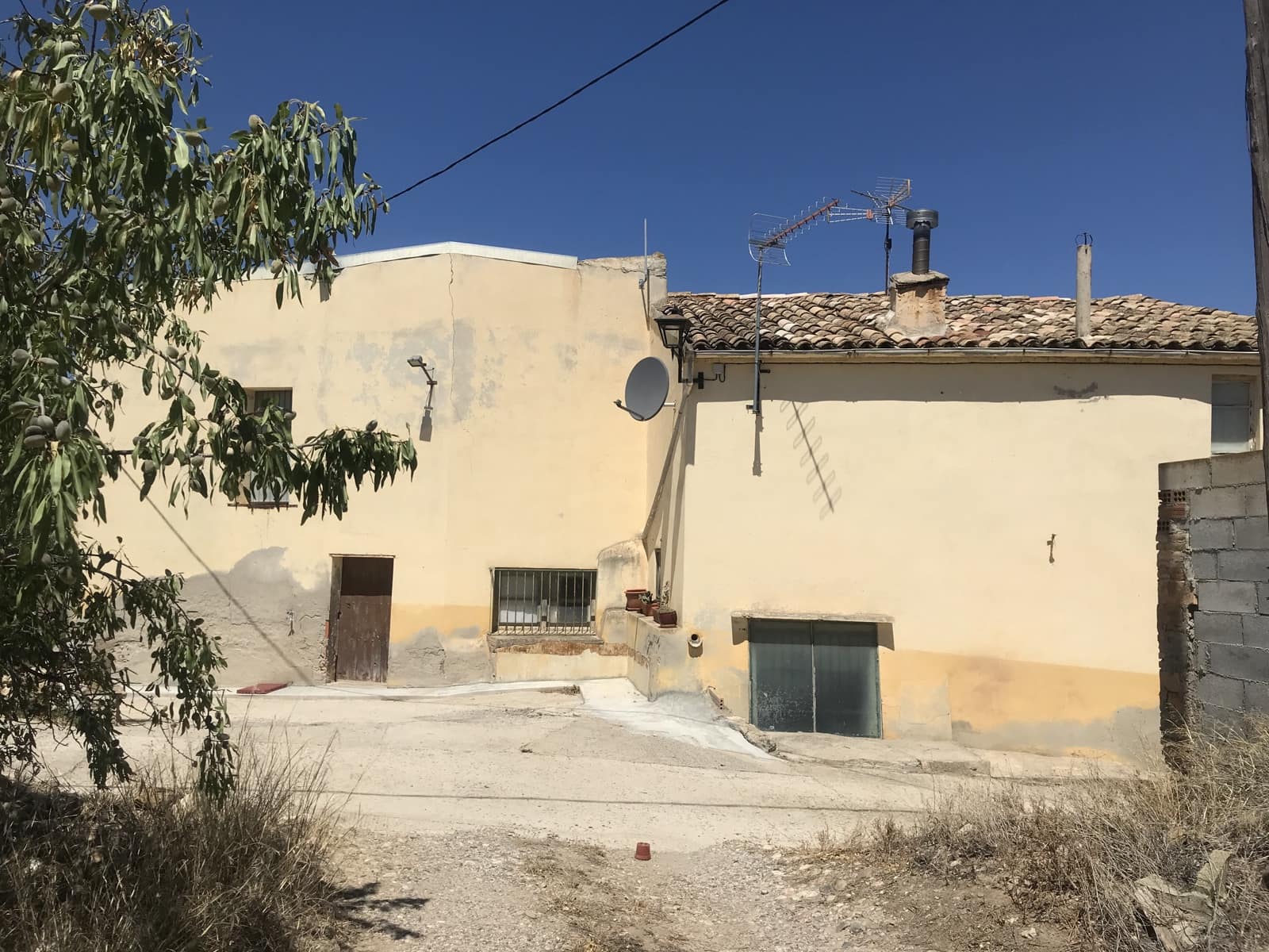 4 soveværelse Finca/Landehus til salg i Garcia - € 165.000 (Ref: 8555370)