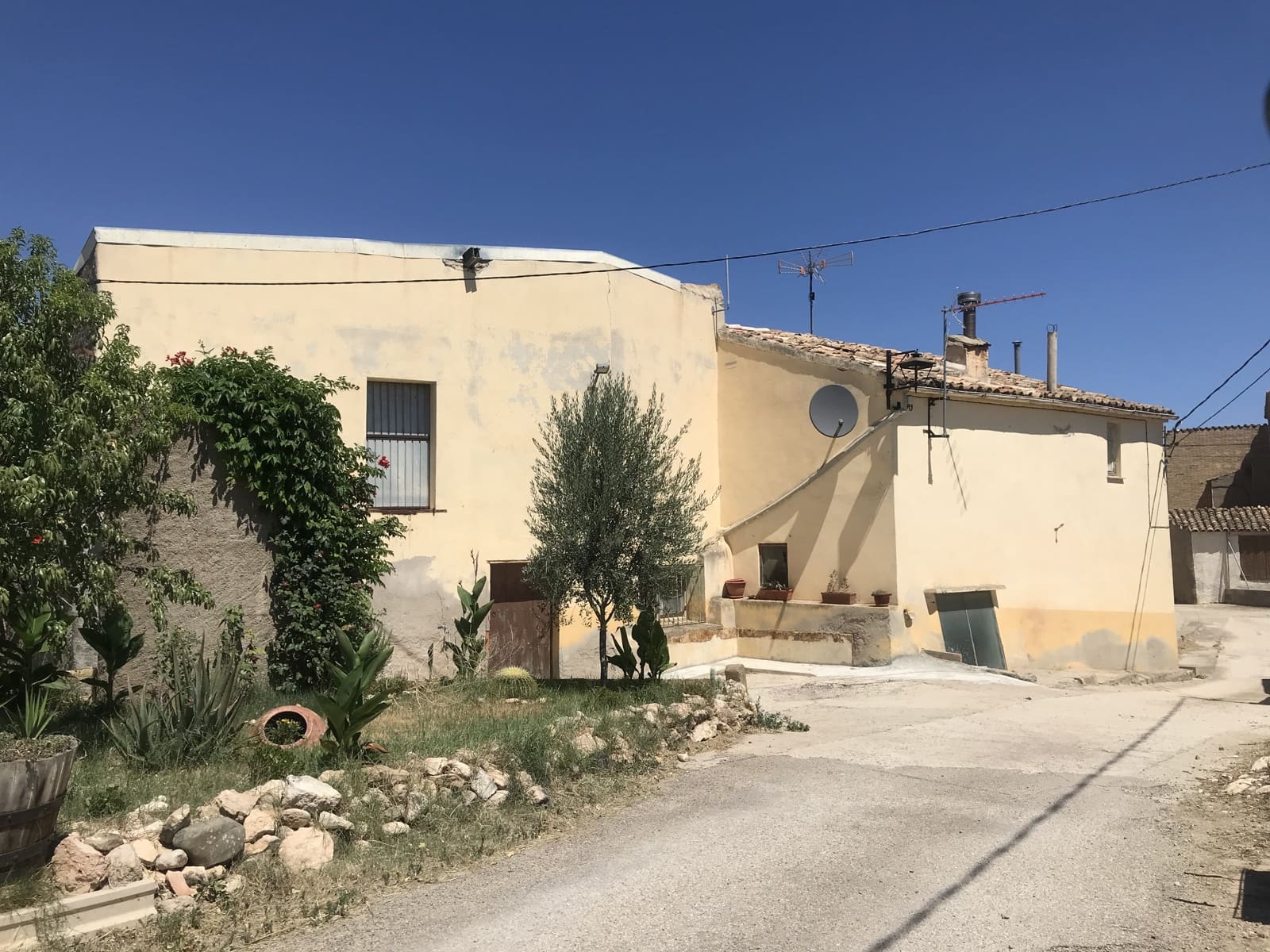 4 soveværelse Finca/Landehus til salg i Garcia - € 165.000 (Ref: 8555370)