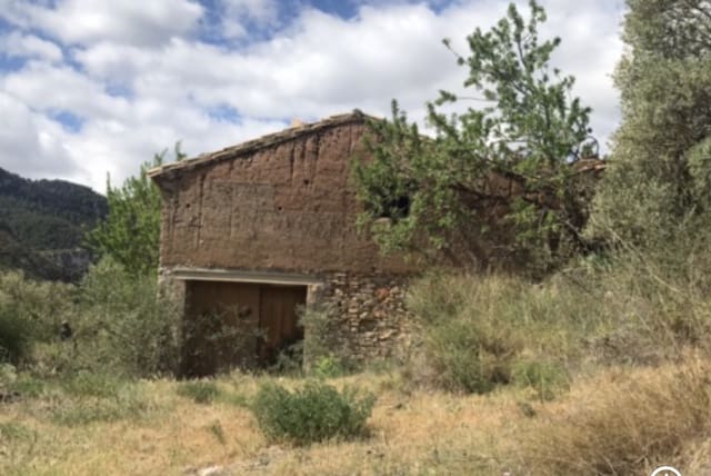 6 soveværelse Finca/Landehus til salg i Benifallet - € 135.000 (Ref: 8637999)