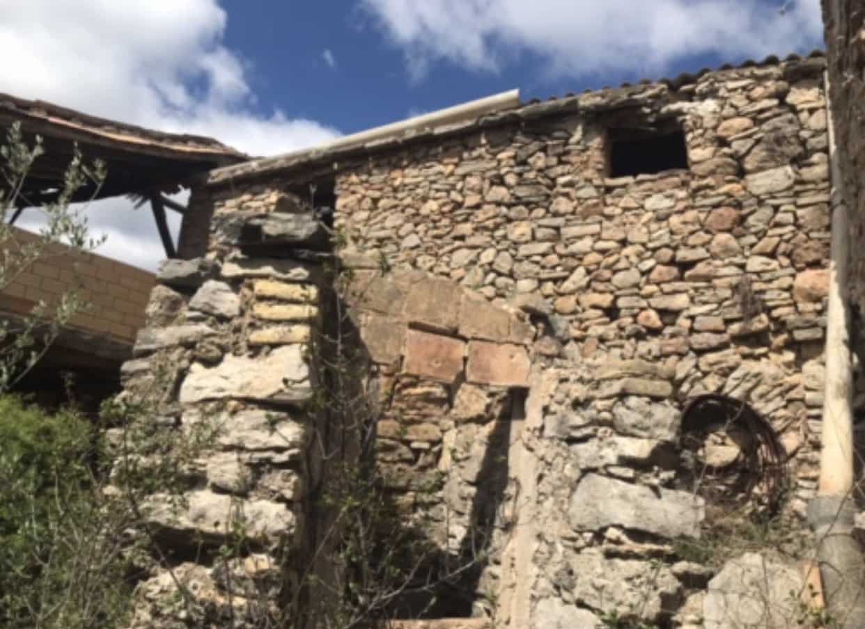 6 bedroom Finca/Country House for sale in Benifallet - € 135,000 (Ref: 8637999)